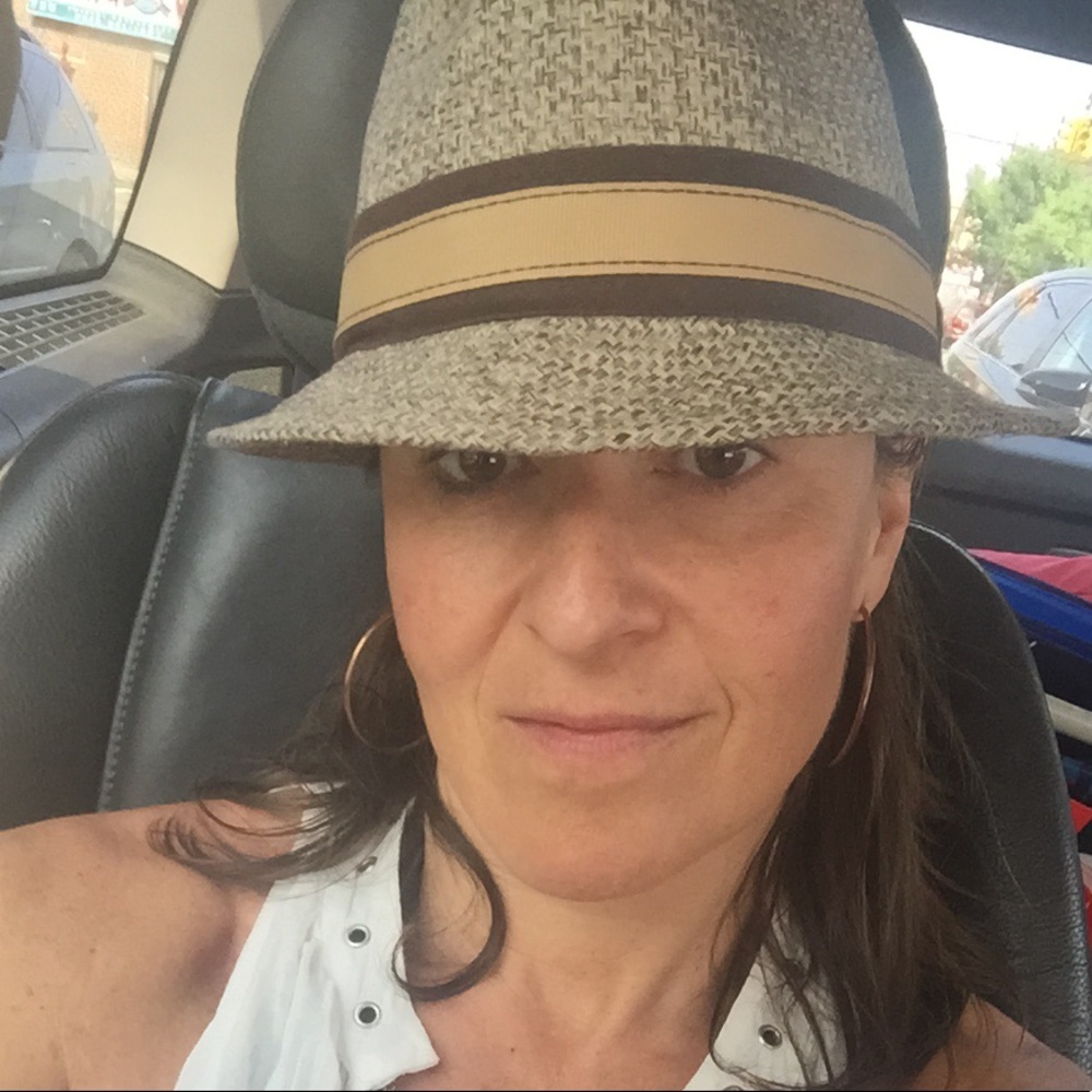 Meet your Posher, Andrea